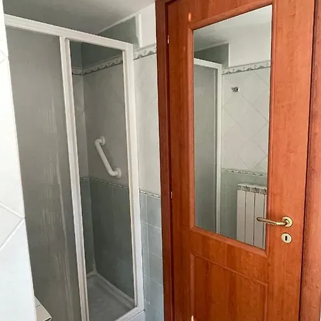 Casa Delle Donne 3 *