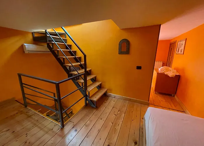 Casa Delle Donne 3 *